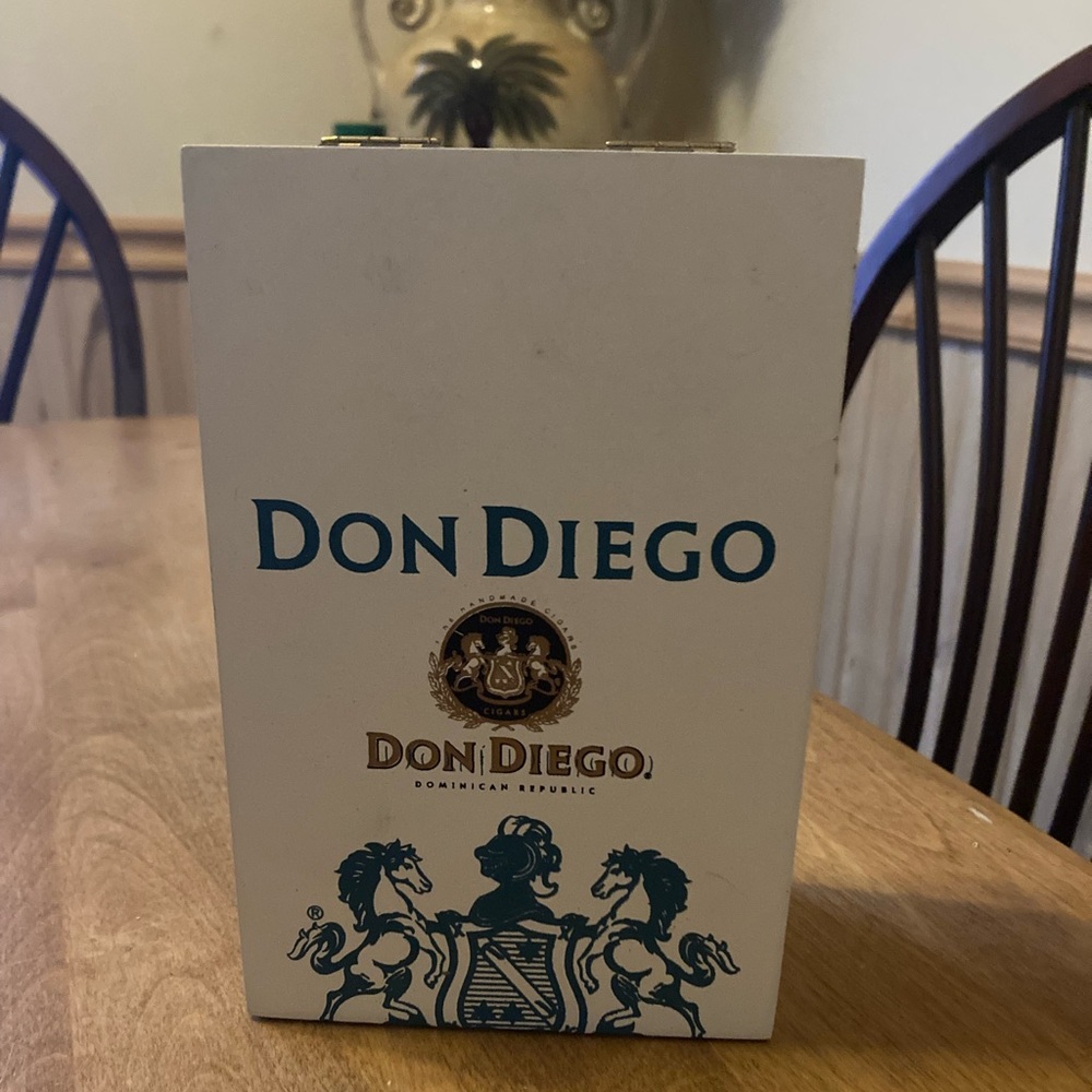 Don Diego empty wooden cigar box